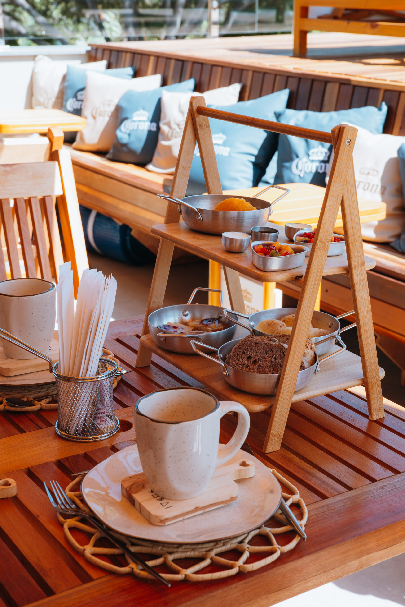 Delícias mineiras e sabores naturais em um ambiente acolhedor.